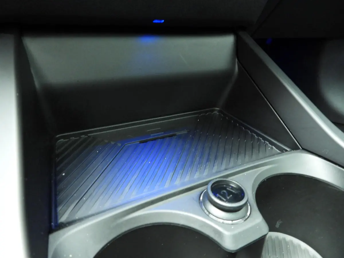 220 | M-Sportpakket | LED | Navigatie | Panoramadak | Stoelverwarming | Sportstoelen | DAB | Harman-kardon sound | Alu 19 inch