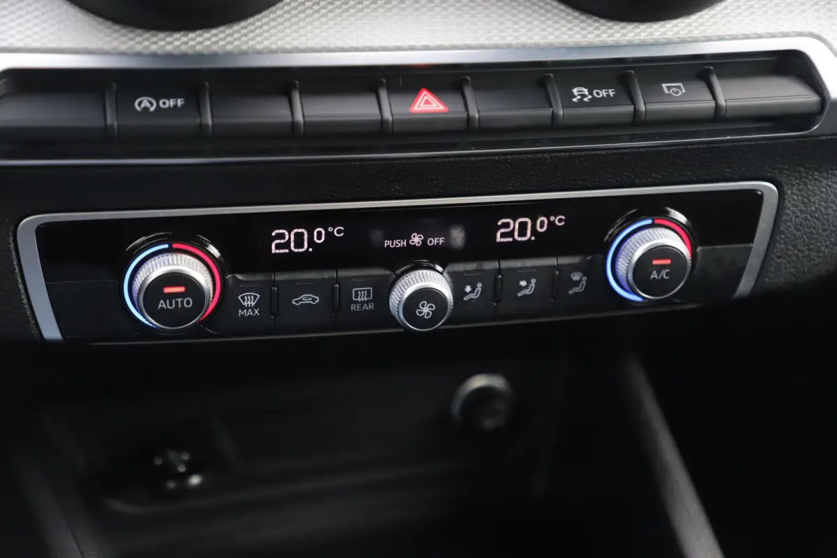 30 TFSI Pro Line 110PK Carplay Android Navigatie LMV Climate Cruise Control Parkeersensor