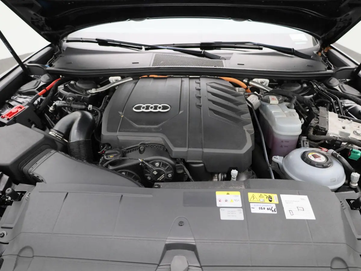 50 TFSI e quattro Advanced edition
