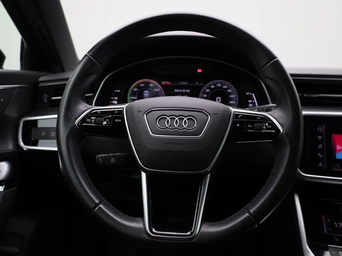 50 TFSI e quattro Advanced edition