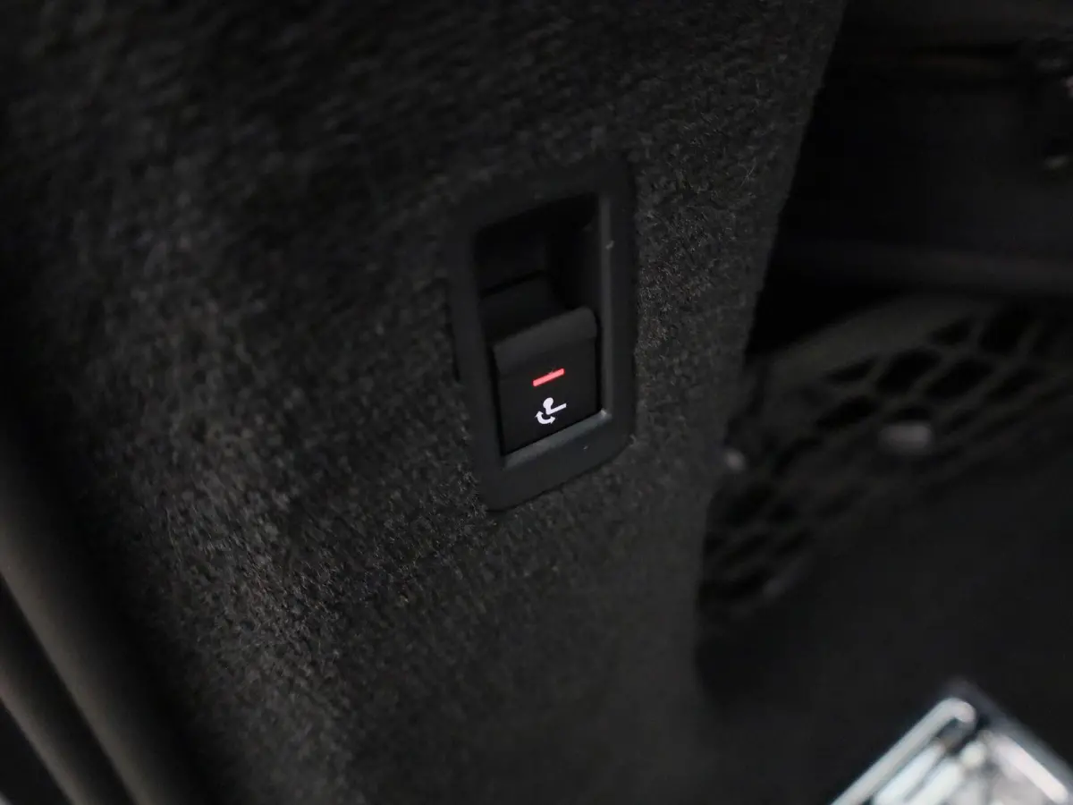 50 TFSI e quattro Advanced edition