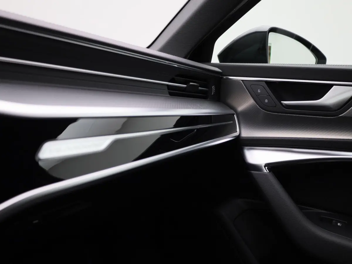 50 TFSI e quattro Advanced edition