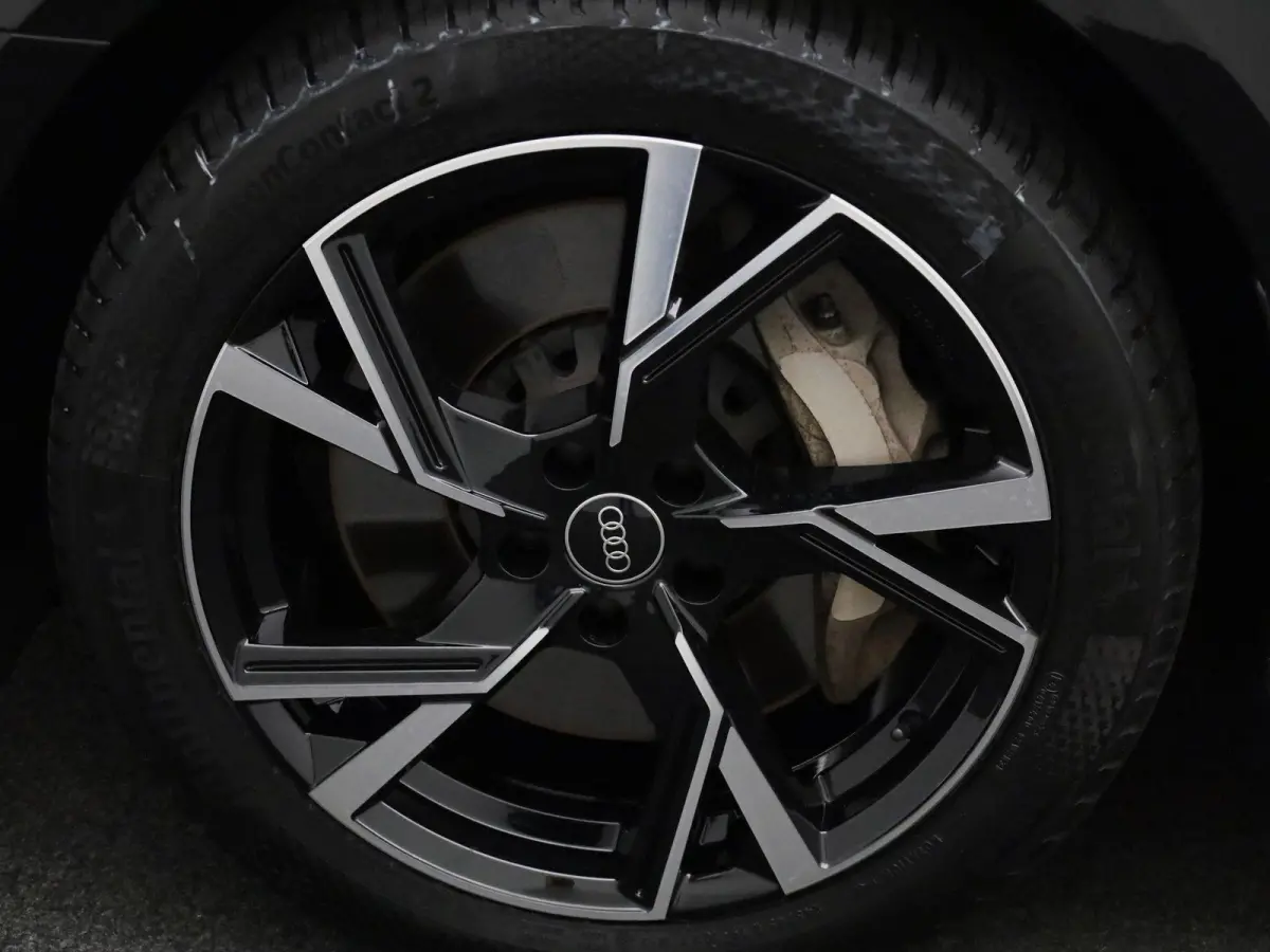 50 TFSI e quattro Advanced edition