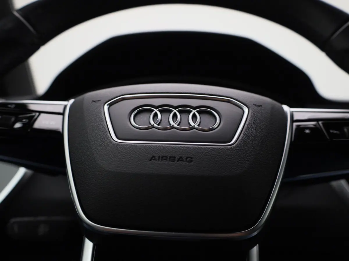 50 TFSI e quattro Advanced edition