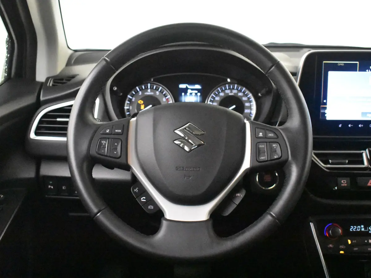 1.4 Boosterjet Style Smart Hybrid 130PK AUTO | 360gr Camera | Cruise control adapt | Stoelverw | App Connect | Climate control | Keyless | Dodehoek | NAVI | DAB | LED | 17"LMV