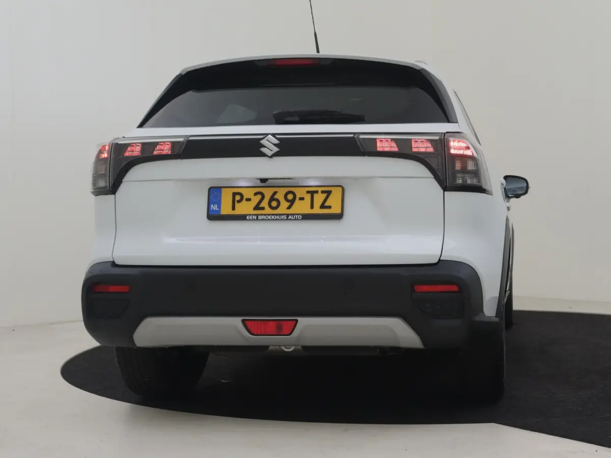 1.4 Boosterjet Style Smart Hybrid 130PK AUTO | 360gr Camera | Cruise control adapt | Stoelverw | App Connect | Climate control | Keyless | Dodehoek | NAVI | DAB | LED | 17"LMV
