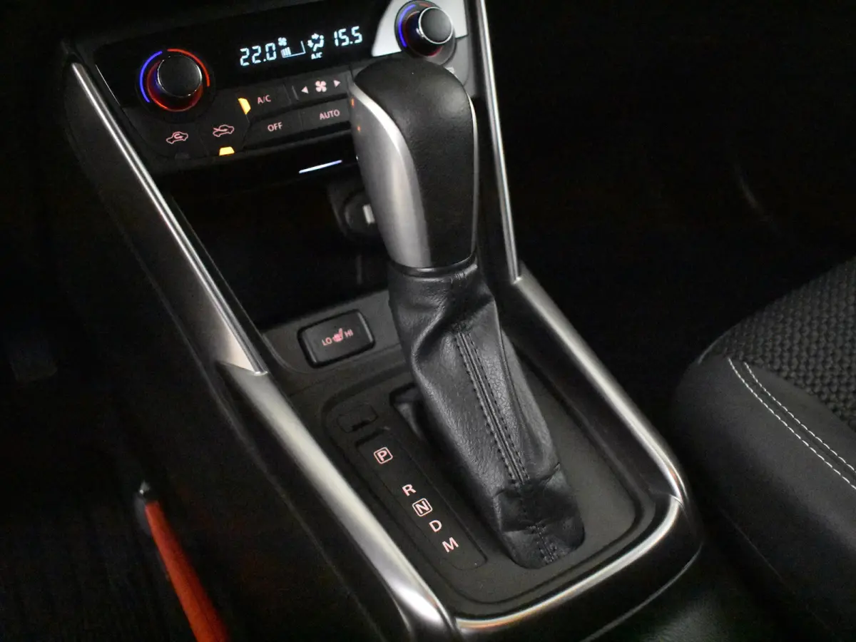 1.4 Boosterjet Style Smart Hybrid 130PK AUTO | 360gr Camera | Cruise control adapt | Stoelverw | App Connect | Climate control | Keyless | Dodehoek | NAVI | DAB | LED | 17"LMV