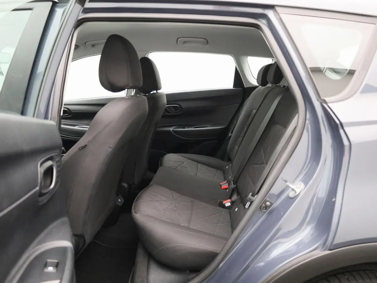 1.0 T-GDI Comfort APPLE CARPLAY | CAMERA | LMV | RADIO | BLUETOOTH | CRUISE | AIRCO | 12 MAANDEN BOVAG GARANTIE |