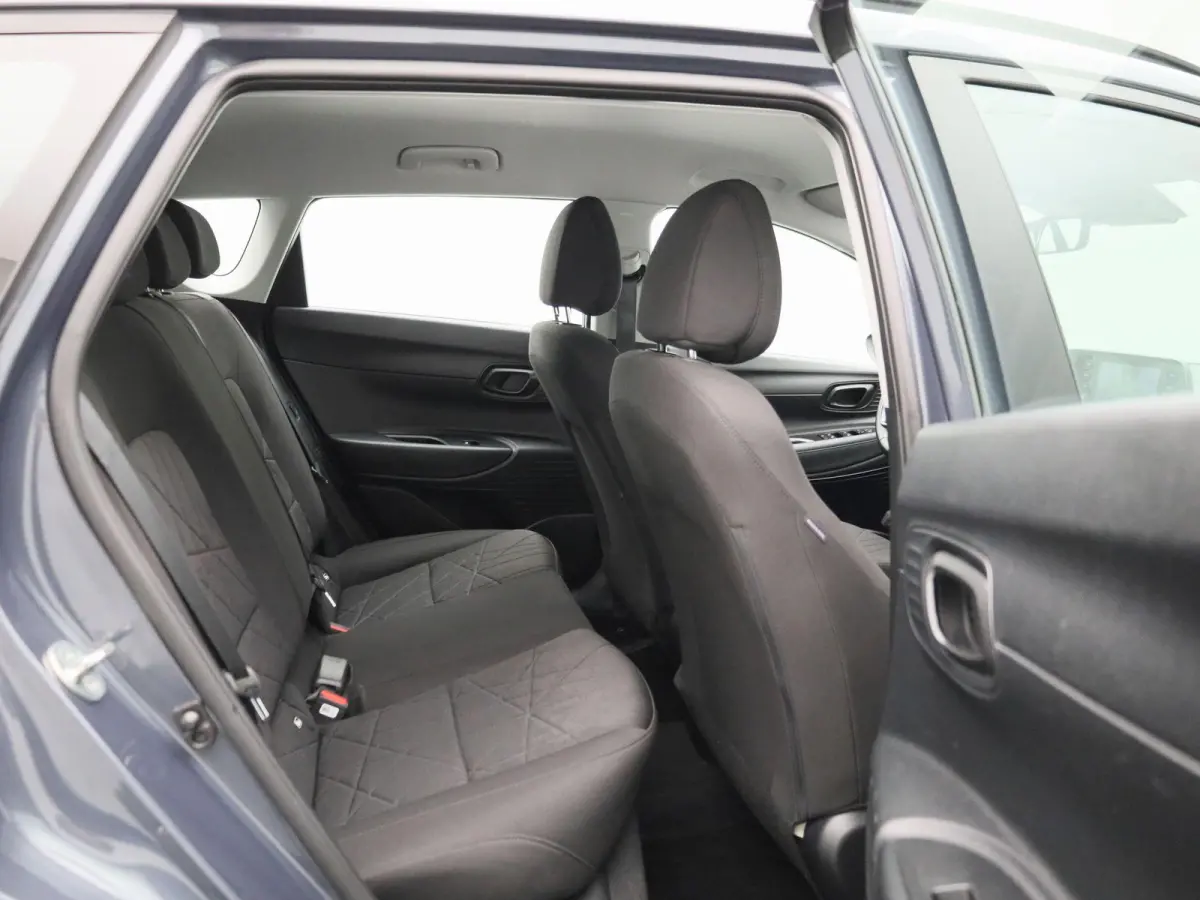 1.0 T-GDI Comfort APPLE CARPLAY | CAMERA | LMV | RADIO | BLUETOOTH | CRUISE | AIRCO | 12 MAANDEN BOVAG GARANTIE |