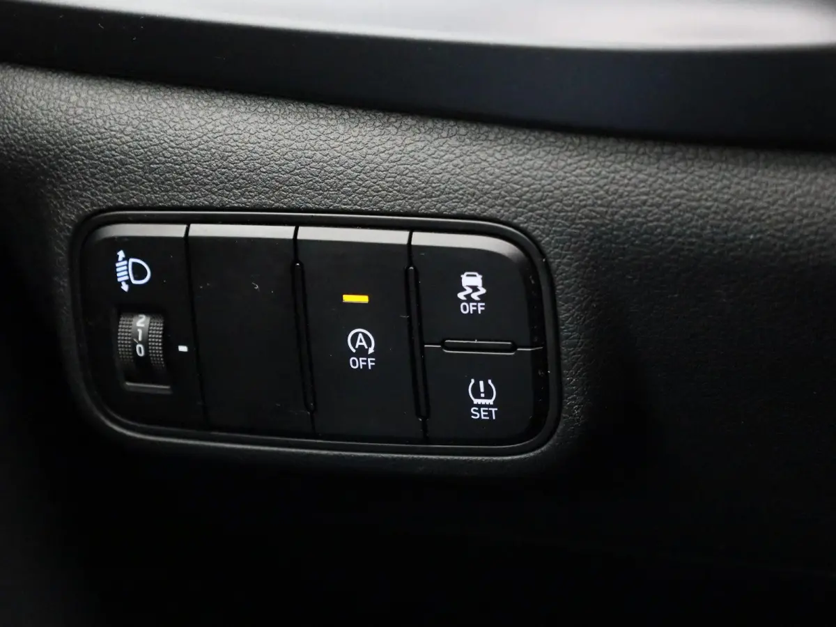 1.0 T-GDI Comfort APPLE CARPLAY | CAMERA | LMV | RADIO | BLUETOOTH | CRUISE | AIRCO | 12 MAANDEN BOVAG GARANTIE |