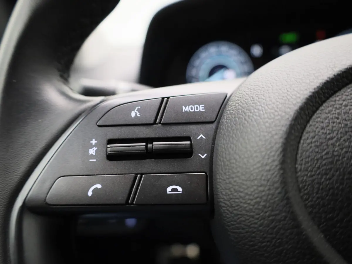 1.0 T-GDI Comfort APPLE CARPLAY | CAMERA | LMV | RADIO | BLUETOOTH | CRUISE | AIRCO | 12 MAANDEN BOVAG GARANTIE |