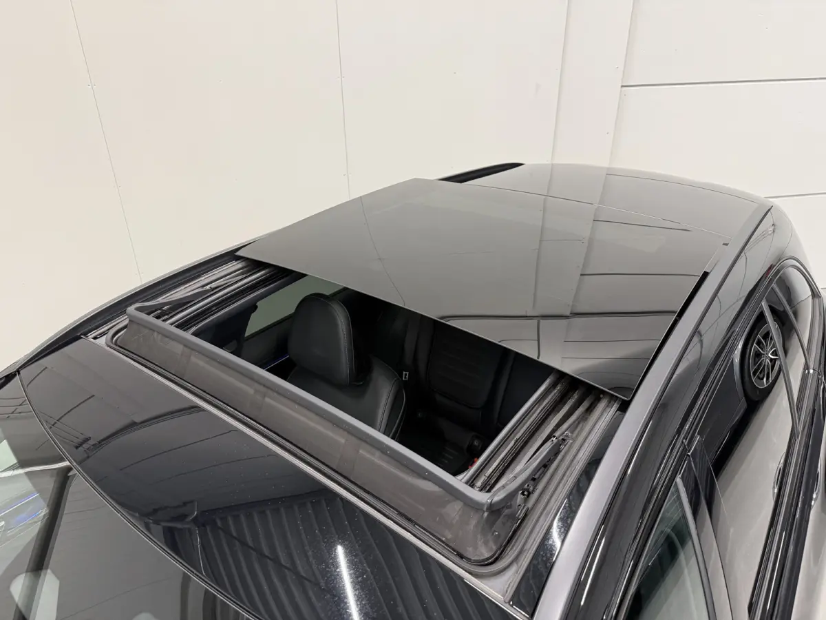 200 AMG Line PANO/HEAD-UP/VOL-LEER/LASER-LED/360CAMERA/19"AMG/MEMORY+MASSAGE/KEYLESS/CARPLAY/SFEER/CARBON-INLEG/DONKERE-HEMEL/EL.A.KLEP/ORIG.NL AUTO