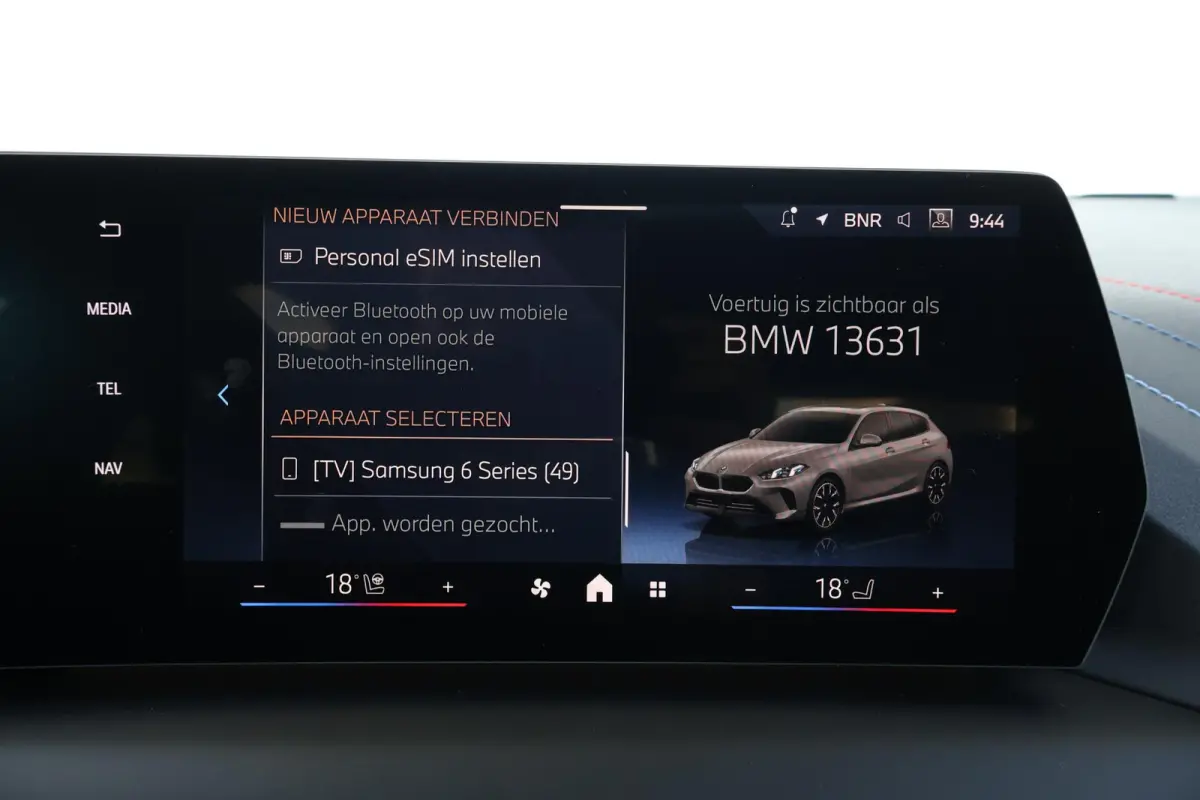 120 M Sport Design Edition | Sport Pakket Pro | Invidual Chalk | Panorama Dak | Harman Kardon | Elektr. Achterklep | Driving Assistant Plus | Comforttoegang |