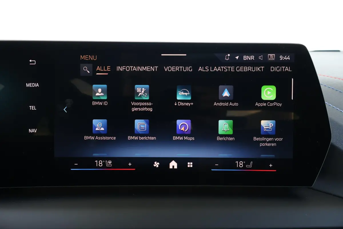 120 M Sport Design Edition | Sport Pakket Pro | Invidual Chalk | Panorama Dak | Harman Kardon | Elektr. Achterklep | Driving Assistant Plus | Comforttoegang |