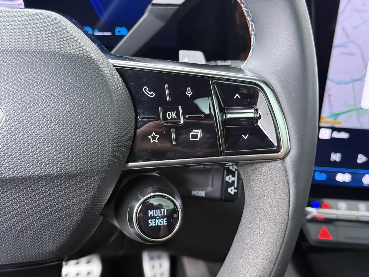 iconic esprit Alpine E-Tech full hybrid 200 | SoH 100%| Panoramadak | Harman Kardon | Trekhaak |