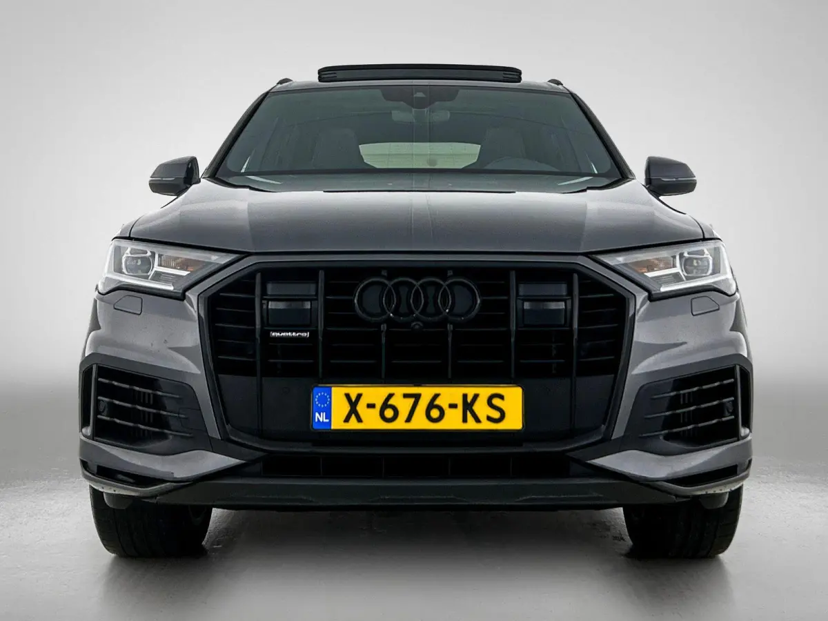 55 TFSI e quattro Pro Line 381 PK | S-line | Panoramadak | Camera | Bang & Olufsen sound system | Adaptive cruise control | Adaptive air suspension | Trekhaak |