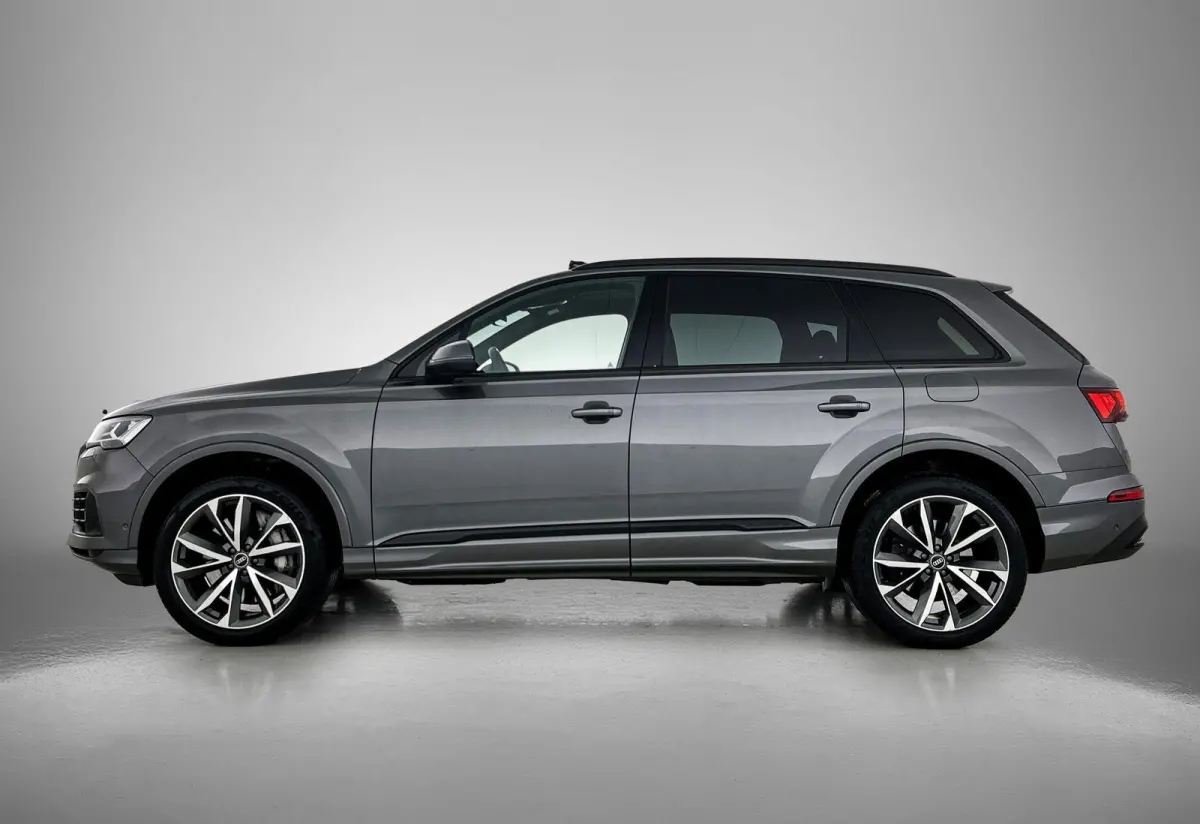 55 TFSI e quattro Pro Line 381 PK | S-line | Panoramadak | Camera | Bang & Olufsen sound system | Adaptive cruise control | Adaptive air suspension | Trekhaak |