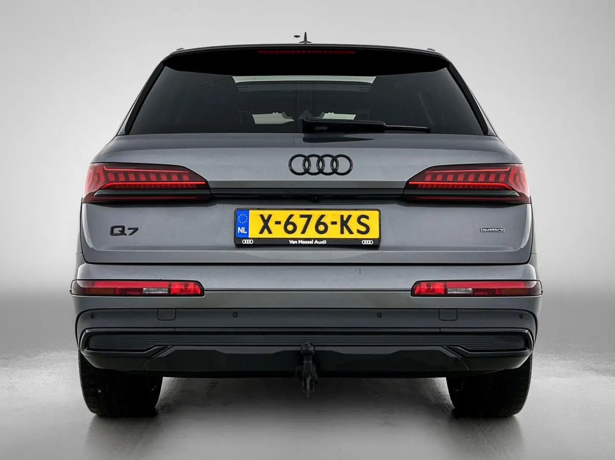 55 TFSI e quattro Pro Line 381 PK | S-line | Panoramadak | Camera | Bang & Olufsen sound system | Adaptive cruise control | Adaptive air suspension | Trekhaak |