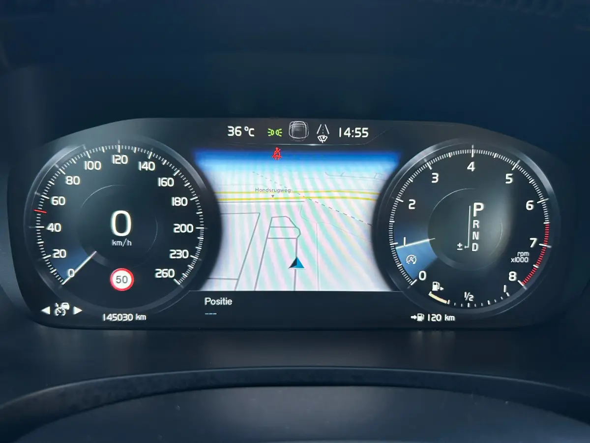 2.0 T4 Momentum | Pilot Assist | BLIS | Memory | Leder | Standkachel | Stoel- & stuurverwarming | CarPlay |