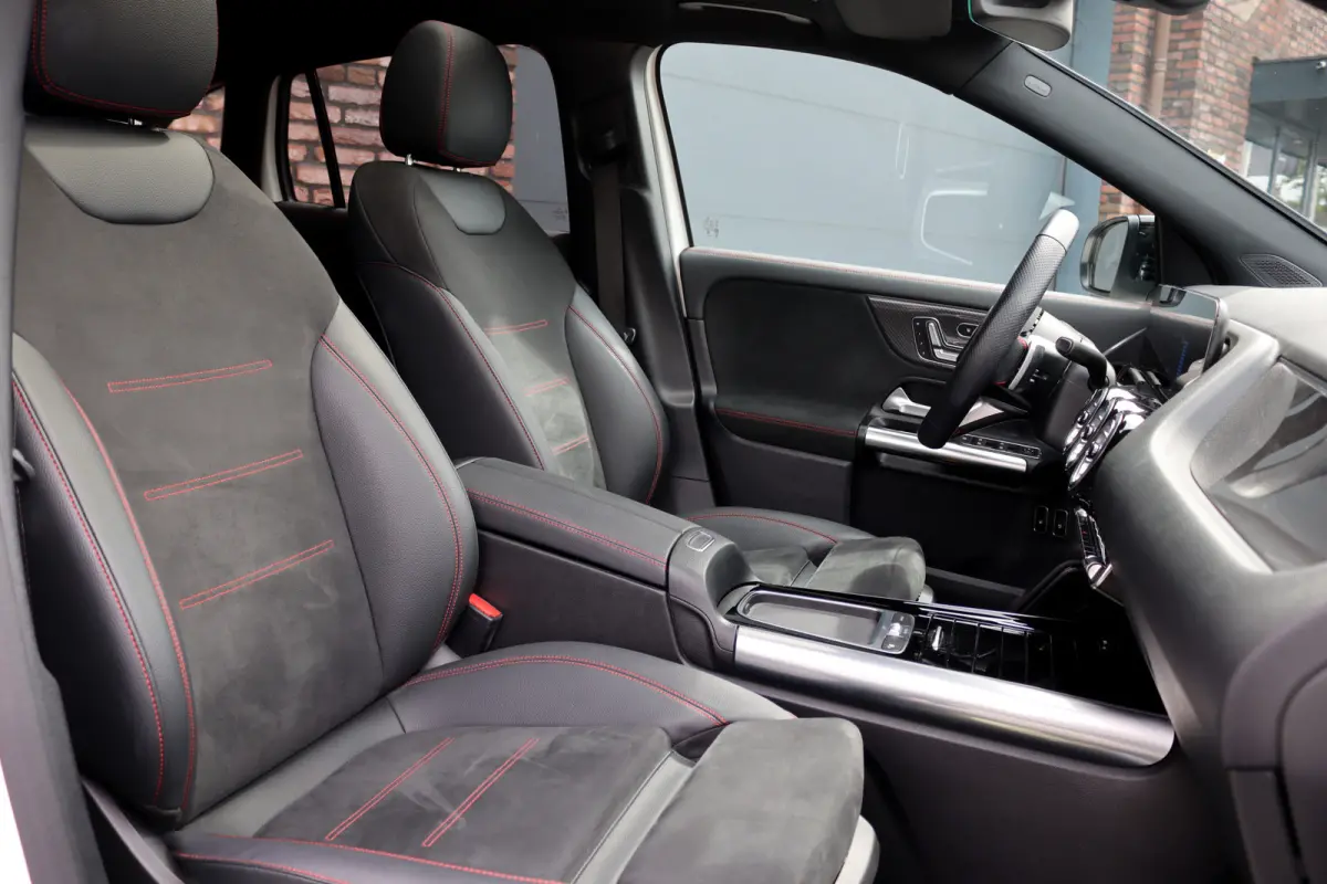 250 e Star Edition AMG Line | Premium+ | Memory | Panoramadak | Distronic | Surround Camera | HUD | Keyless Go | Augmented Reality | Zitcomfortpakket |