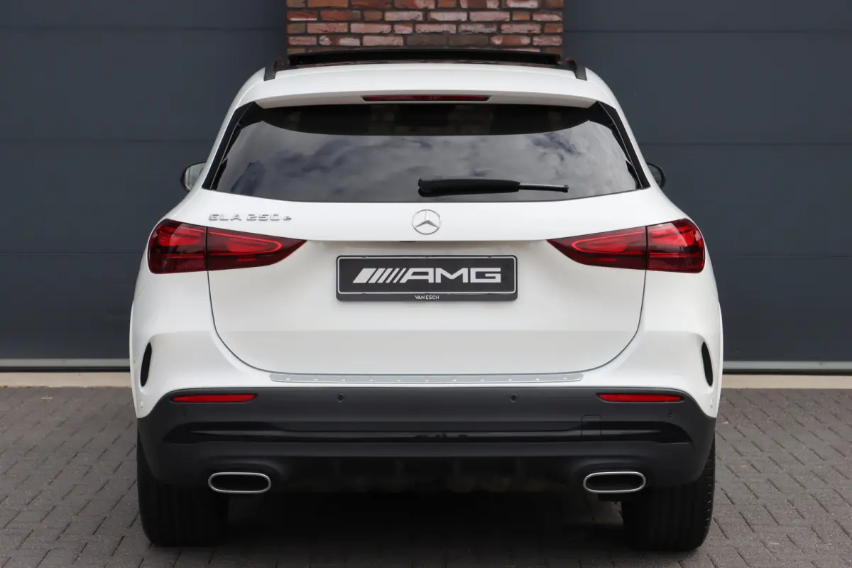 250 e Star Edition AMG Line | Premium+ | Memory | Panoramadak | Distronic | Surround Camera | HUD | Keyless Go | Augmented Reality | Zitcomfortpakket |
