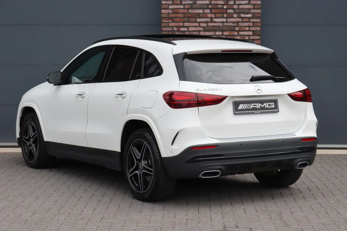 250 e Star Edition AMG Line | Premium+ | Memory | Panoramadak | Distronic | Surround Camera | HUD | Keyless Go | Augmented Reality | Zitcomfortpakket |