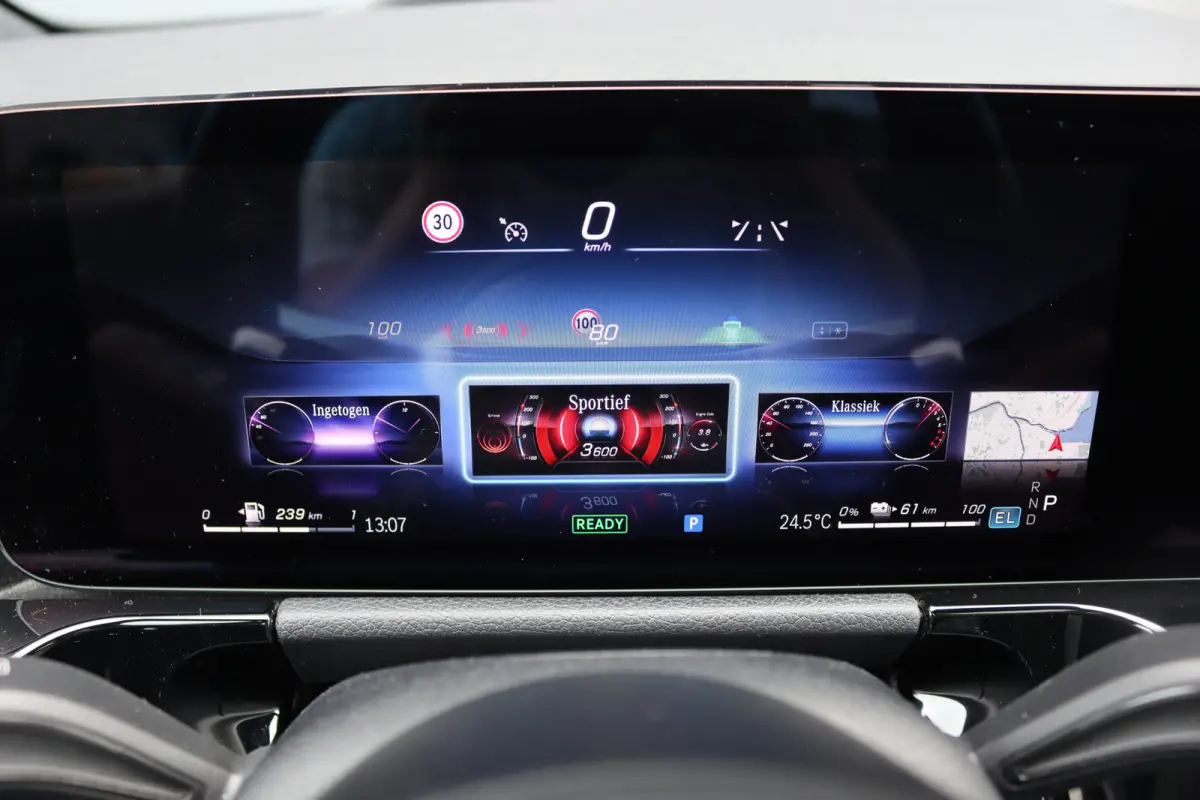 250 e Star Edition AMG Line | Premium+ | Memory | Panoramadak | Distronic | Surround Camera | HUD | Keyless Go | Augmented Reality | Zitcomfortpakket |