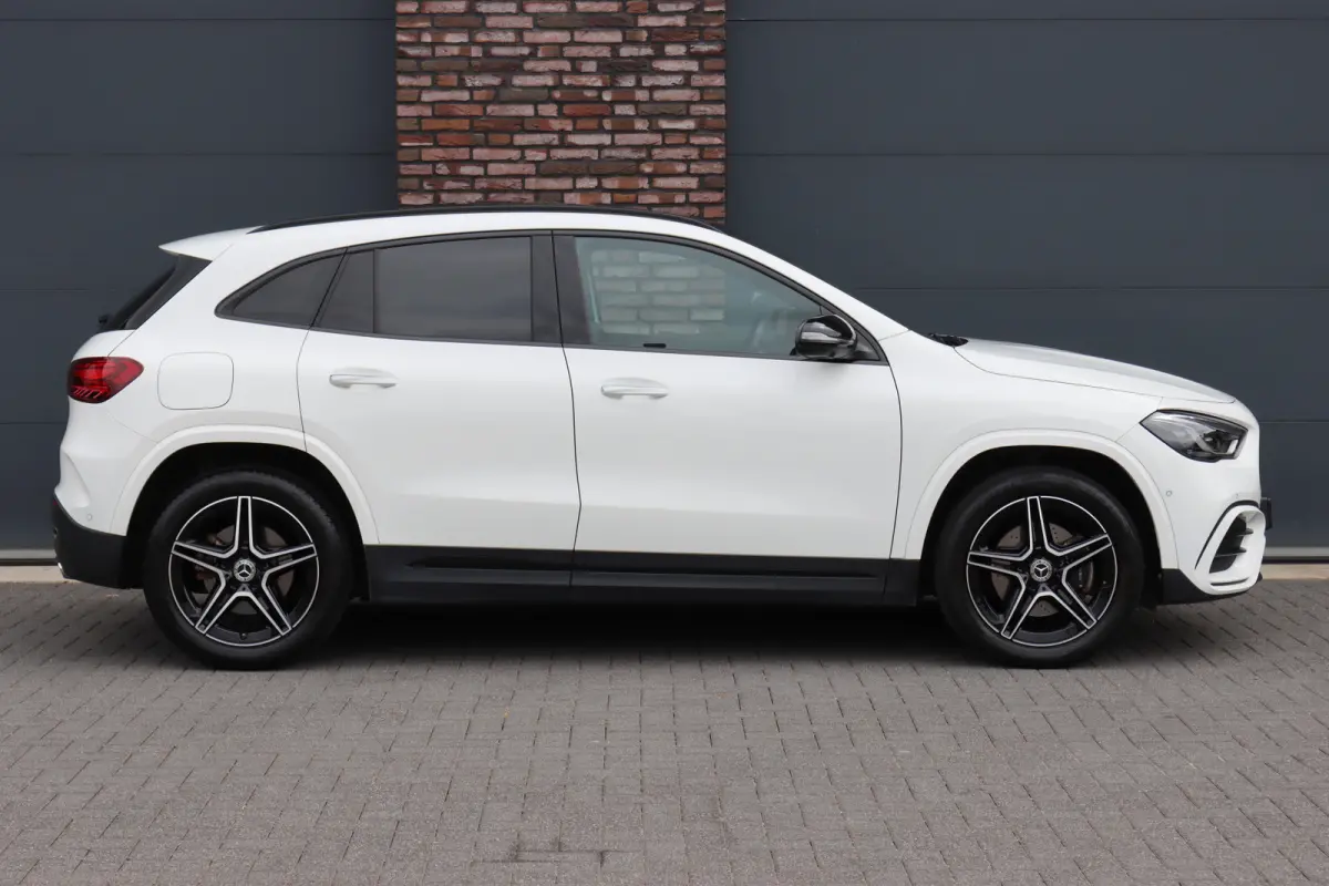 250 e Star Edition AMG Line | Premium+ | Memory | Panoramadak | Distronic | Surround Camera | HUD | Keyless Go | Augmented Reality | Zitcomfortpakket |
