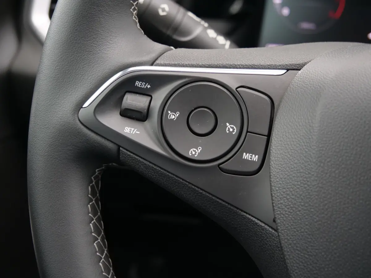 1.2 Turbo Edition 130 Pk DAB / Apple Carplay / Camera