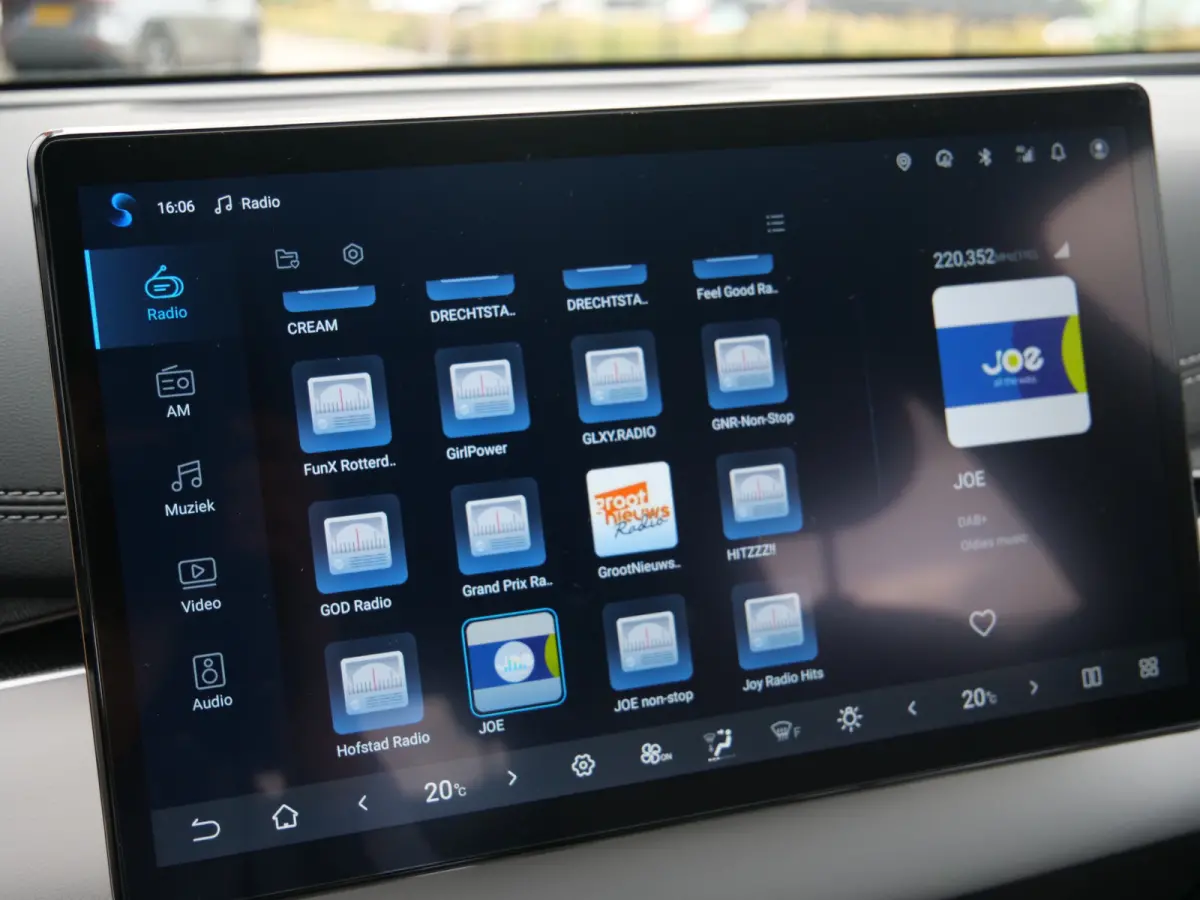 1.5 DM-i Boost 184 Pk Automaat Navi / Apple Carplay / DAB / Camera