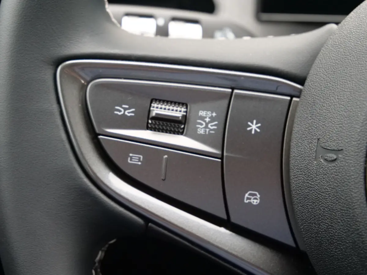 1.5 DM-i Boost 184 Pk Automaat Navi / Apple Carplay / DAB / Camera