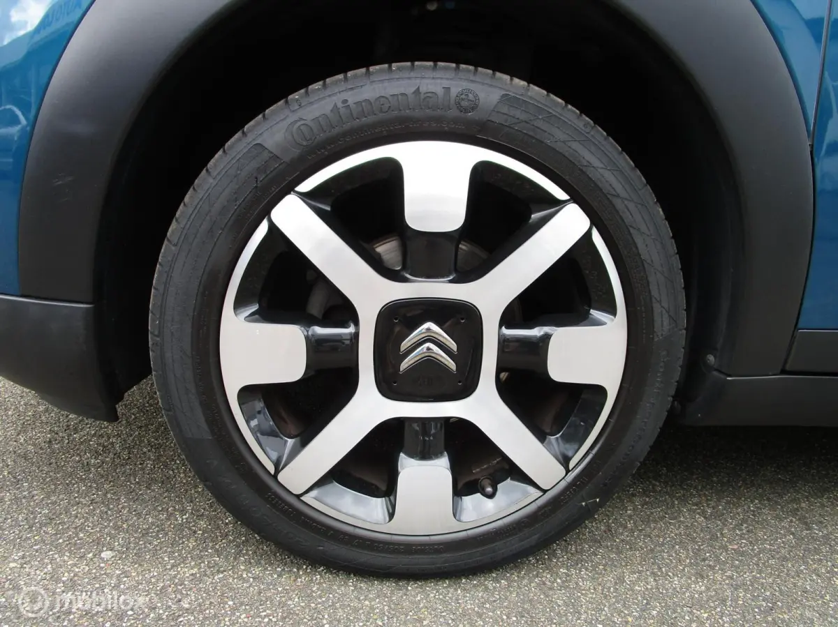 1.2 110 SHINE - NAVIGATIE - LEDER - LMV