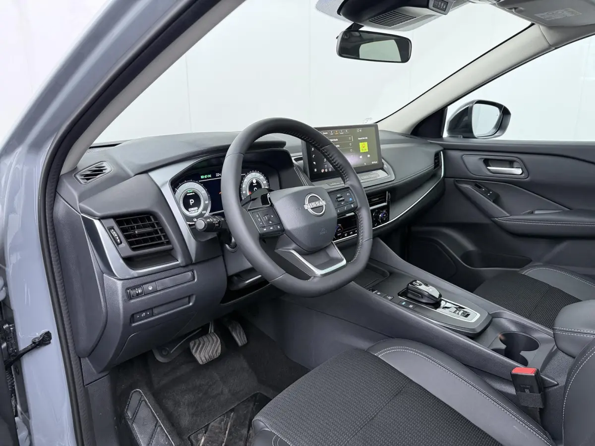 1.5 e-Power N-Connecta | €3.000,- Voorraadvoordeel! | Modeljaar 2026 | Panoramadak | Cold Pack | 1/2 Lederen bekleding