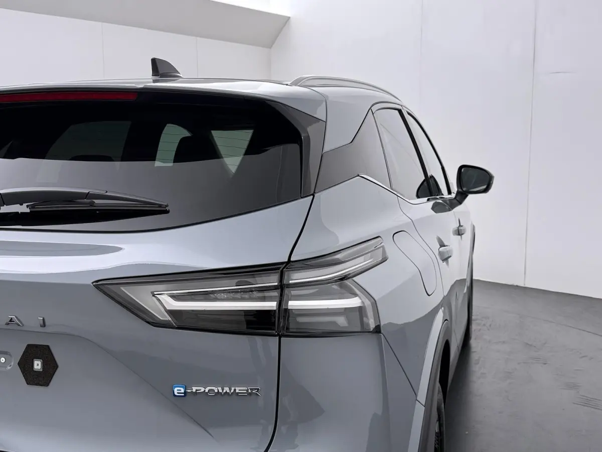 1.5 e-Power N-Connecta | €3.000,- Voorraadvoordeel! | Modeljaar 2026 | Panoramadak | Cold Pack | 1/2 Lederen bekleding