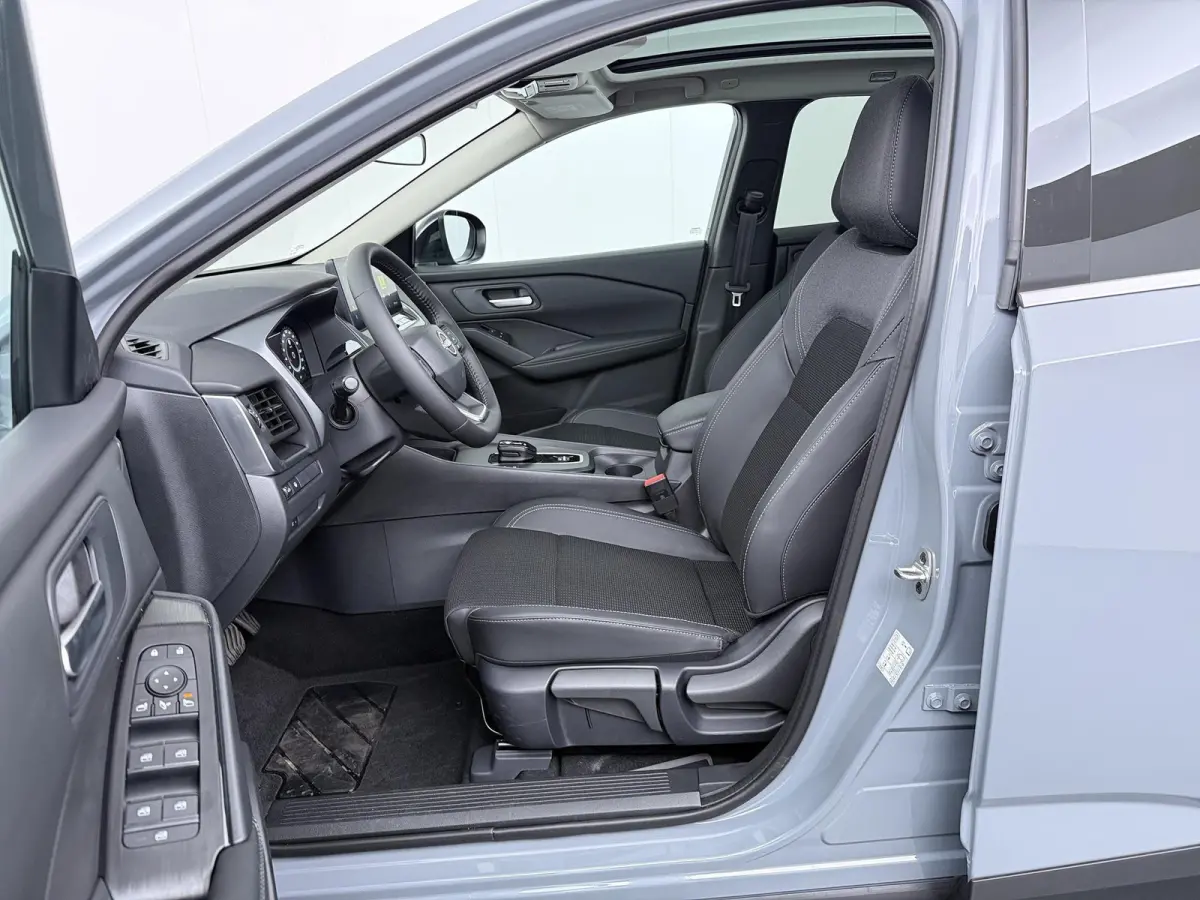 1.5 e-Power N-Connecta | €3.000,- Voorraadvoordeel! | Modeljaar 2026 | Panoramadak | Cold Pack | 1/2 Lederen bekleding