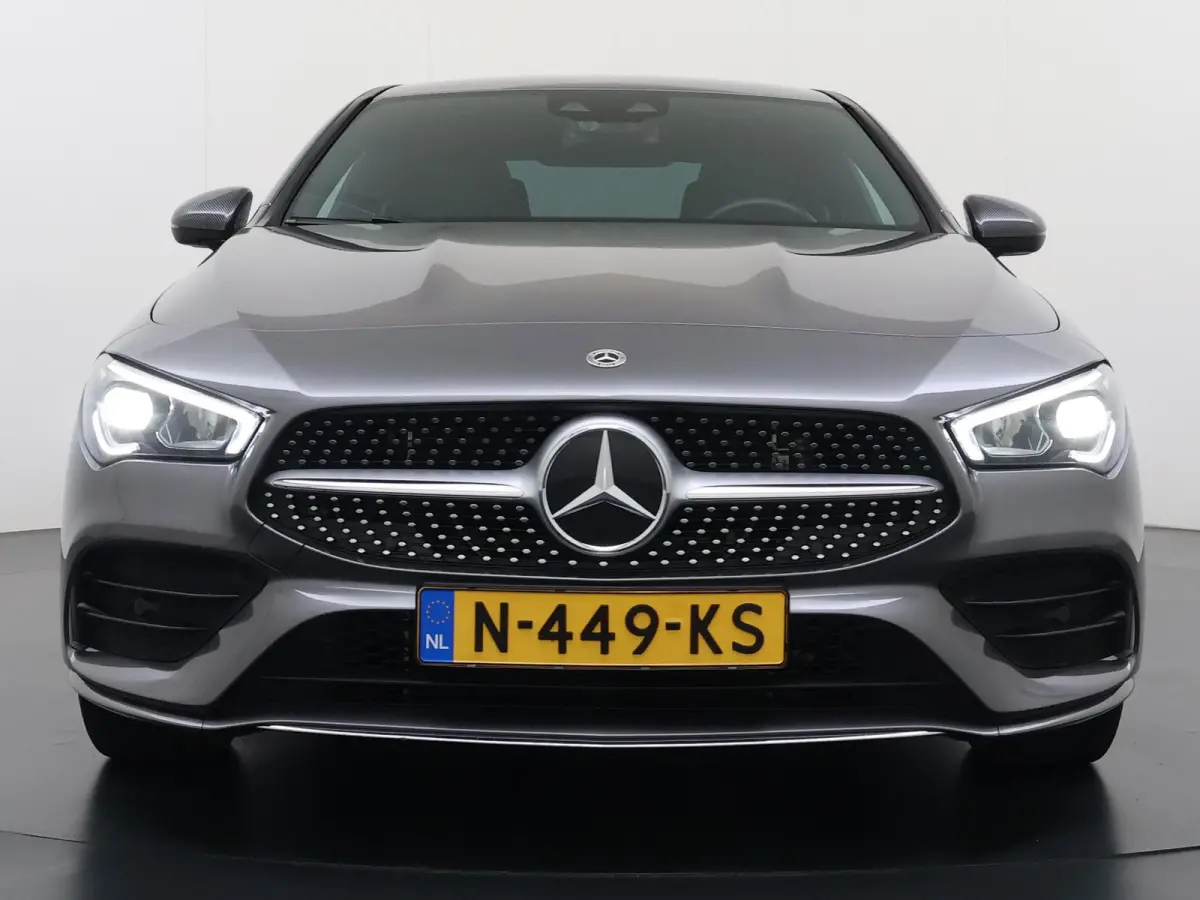 250 e Business Solution AMG VAN: 29.900,- VOOR: 26.877,- UW HERFSTVOORDEEL: 3.023,- AMG | COMPLEET ONDERHOUDEN | SFEERVERLICHTING | STOELVERWARMING | ACHTERUITRIJCAMERA | RIJKLAARPRIJS | 12 