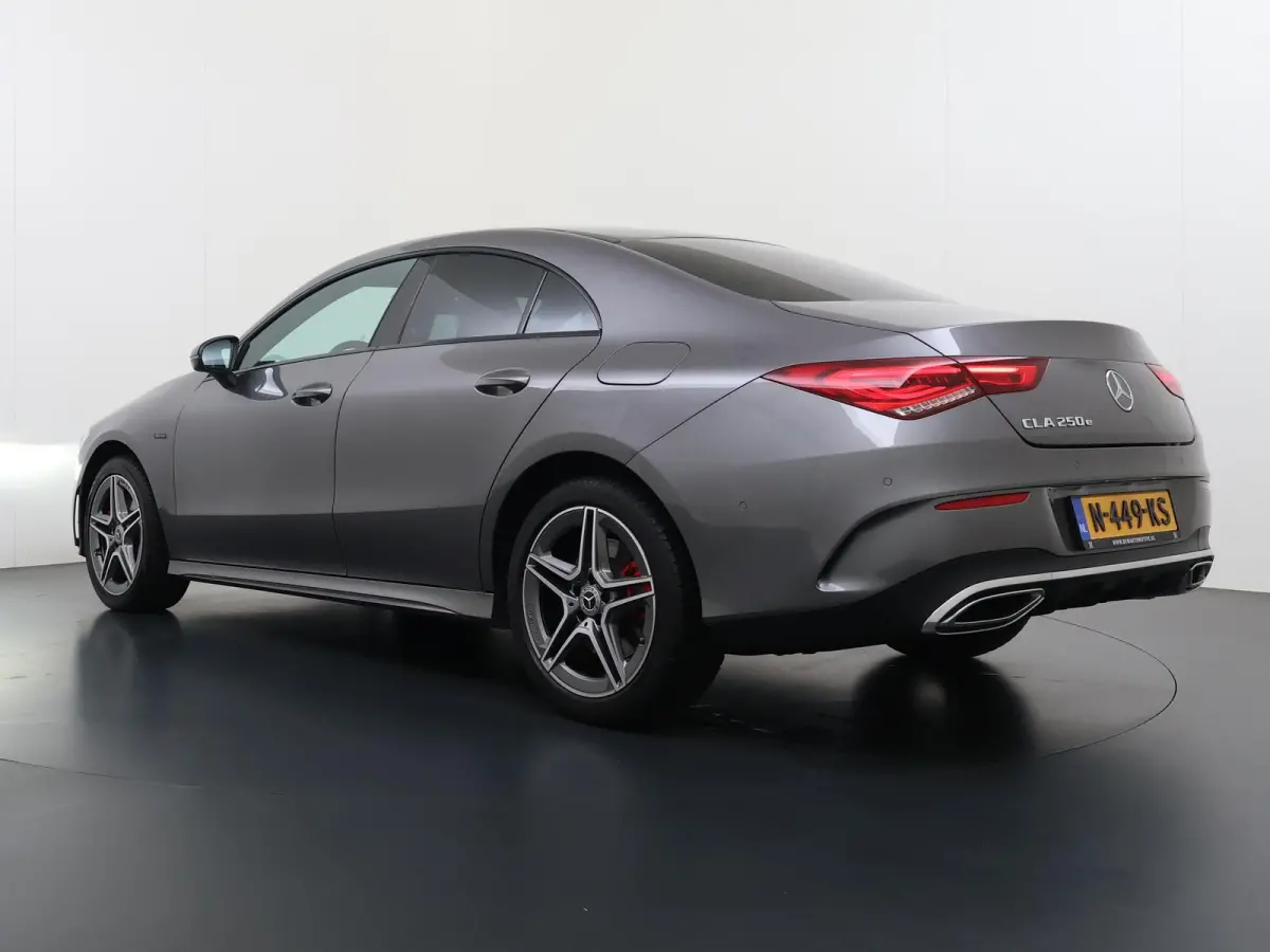 250 e Business Solution AMG VAN: 29.900,- VOOR: 26.877,- UW HERFSTVOORDEEL: 3.023,- AMG | COMPLEET ONDERHOUDEN | SFEERVERLICHTING | STOELVERWARMING | ACHTERUITRIJCAMERA | RIJKLAARPRIJS | 12 