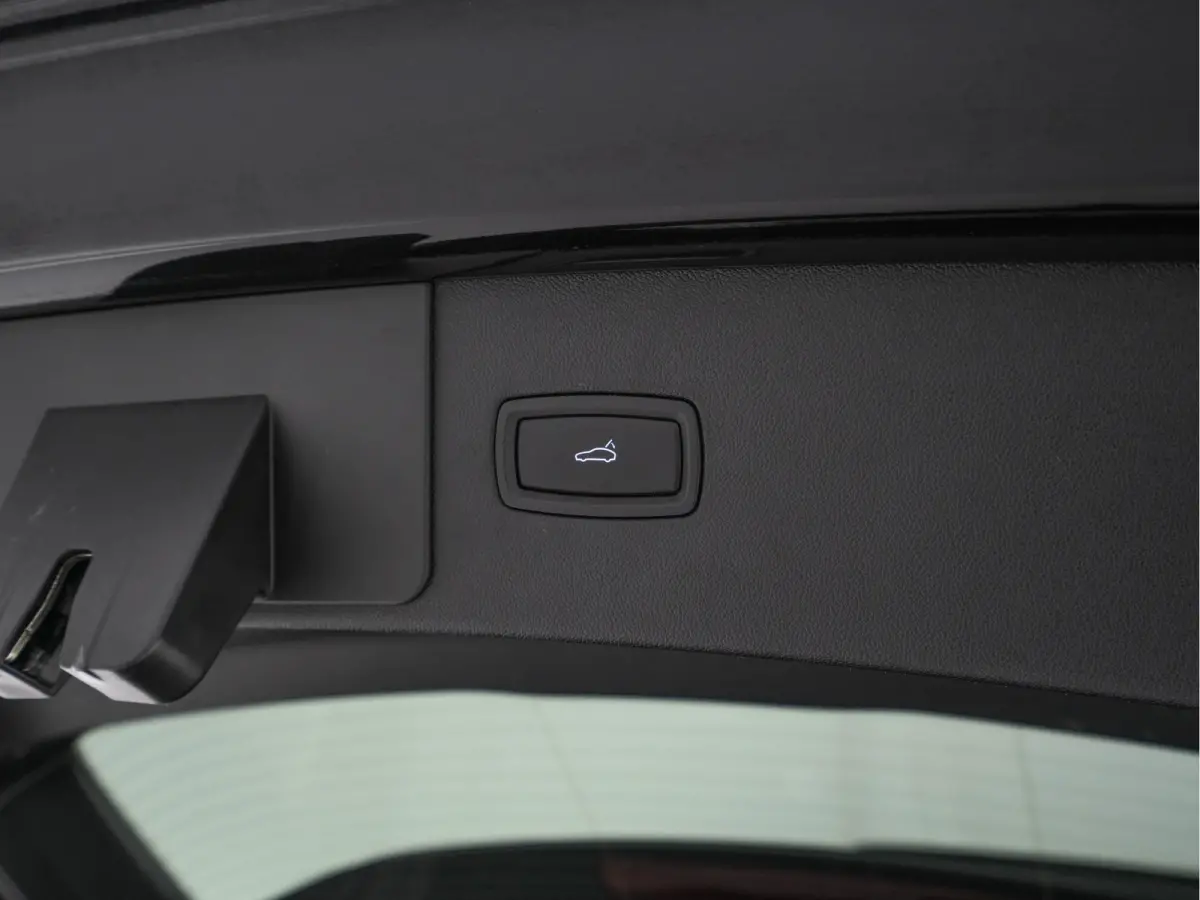3.0 E-Hybrid AWD (Plug-in) {SoH-100%} (INCL-BTW) *PANO | LEATHER | FULL-LED | SPORTCHRONO | MEMORY-PACK | BOSE-AUDIO | TOPVIEW | HEATED/VENTILATED-SPORTSEATS | DAB | NAVI-FULLAMP | PRIVACY-G