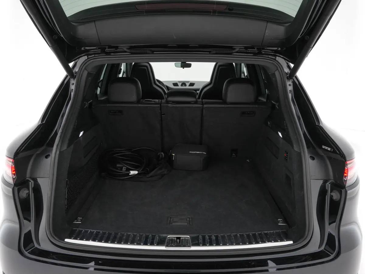 3.0 E-Hybrid AWD (Plug-in) {SoH-100%} (INCL-BTW) *PANO | LEATHER | FULL-LED | SPORTCHRONO | MEMORY-PACK | BOSE-AUDIO | TOPVIEW | HEATED/VENTILATED-SPORTSEATS | DAB | NAVI-FULLAMP | PRIVACY-G