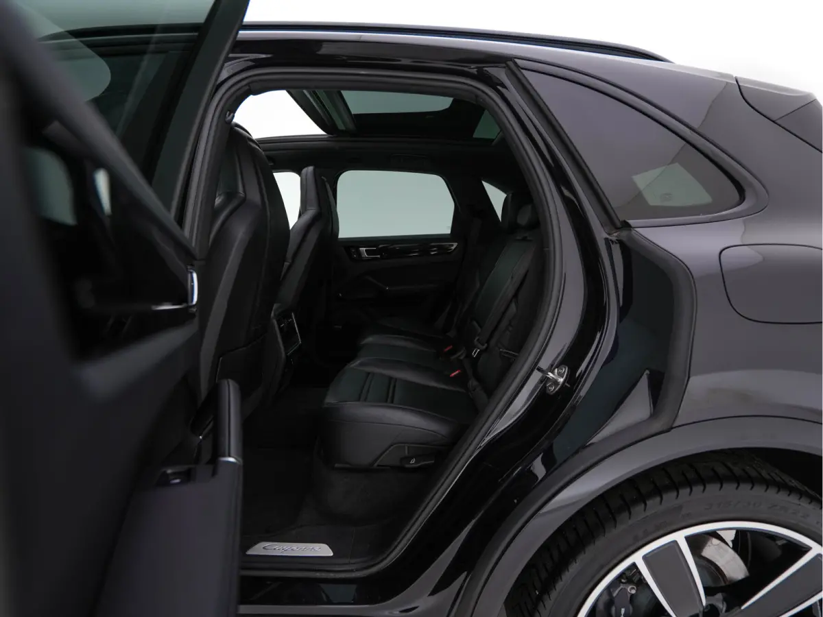 3.0 E-Hybrid AWD (Plug-in) {SoH-100%} (INCL-BTW) *PANO | LEATHER | FULL-LED | SPORTCHRONO | MEMORY-PACK | BOSE-AUDIO | TOPVIEW | HEATED/VENTILATED-SPORTSEATS | DAB | NAVI-FULLAMP | PRIVACY-G