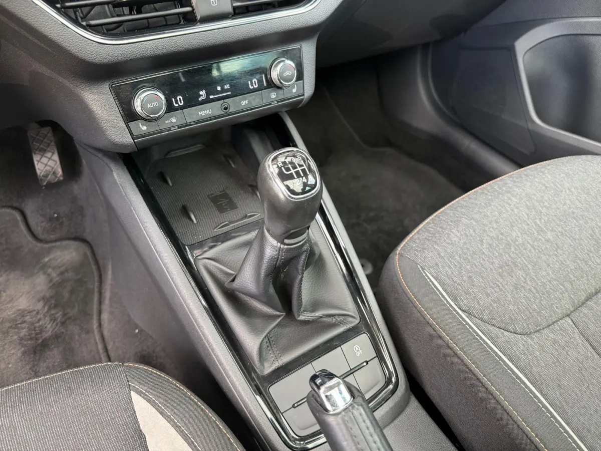 1.0 TSI First Edition - Panodak - Winterpakket - Climate - Org.NL