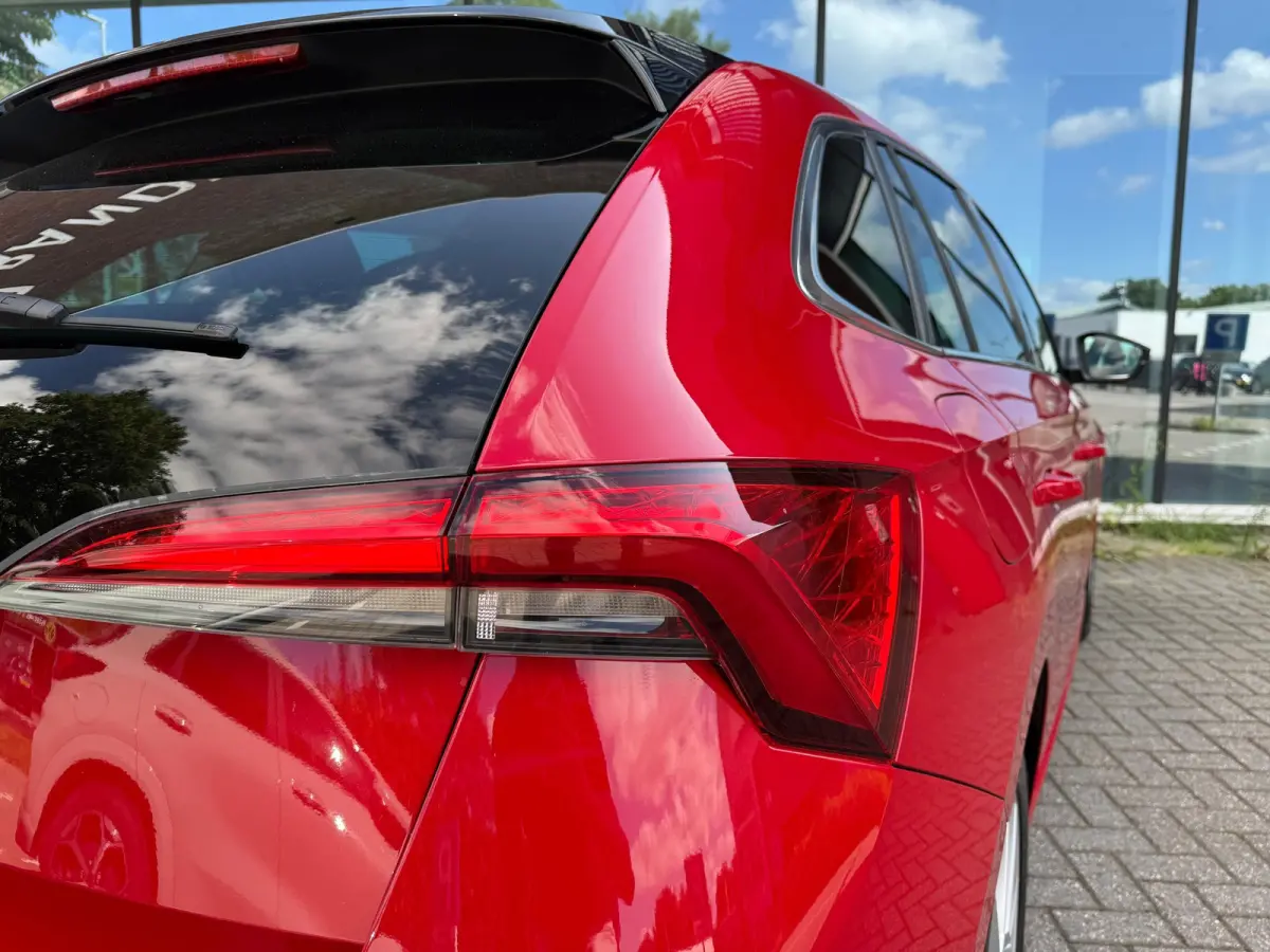 1.0 TSI First Edition - Panodak - Winterpakket - Climate - Org.NL