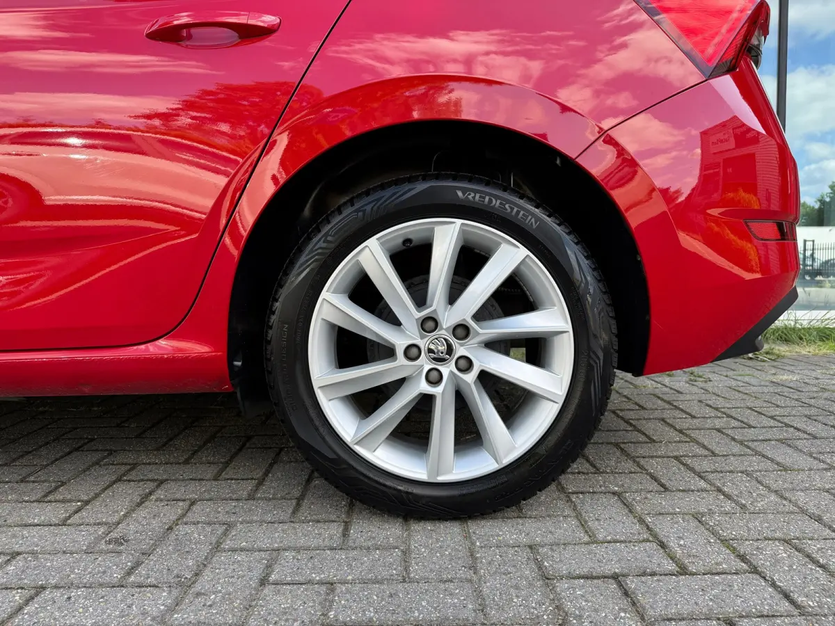 1.0 TSI First Edition - Panodak - Winterpakket - Climate - Org.NL
