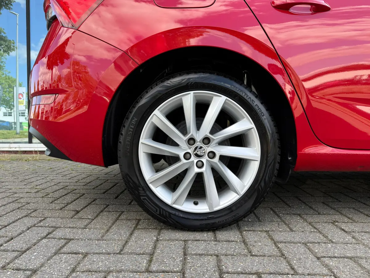 1.0 TSI First Edition - Panodak - Winterpakket - Climate - Org.NL