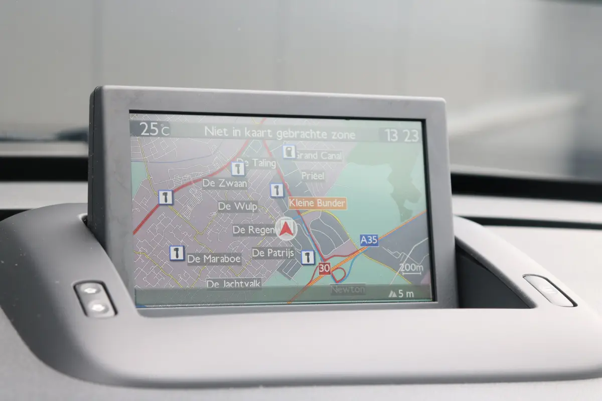 1.2 PureTech Allure | Navi | Camera | Panoramadak | Cruise control | PDC V+A | Clima | LMV 17"|