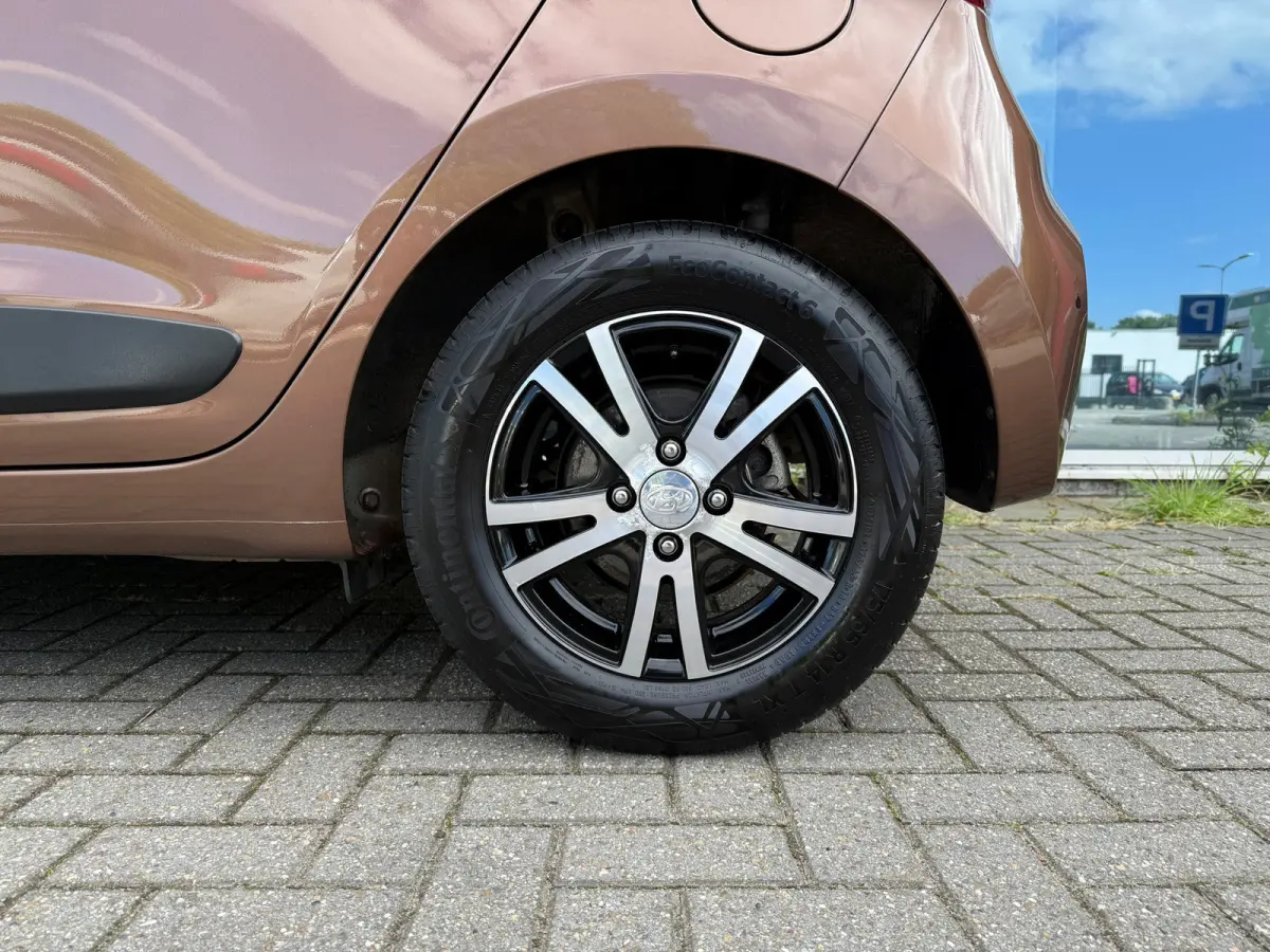 1.0i Premium - Navi - Climate - Winterpakket - Org.NL