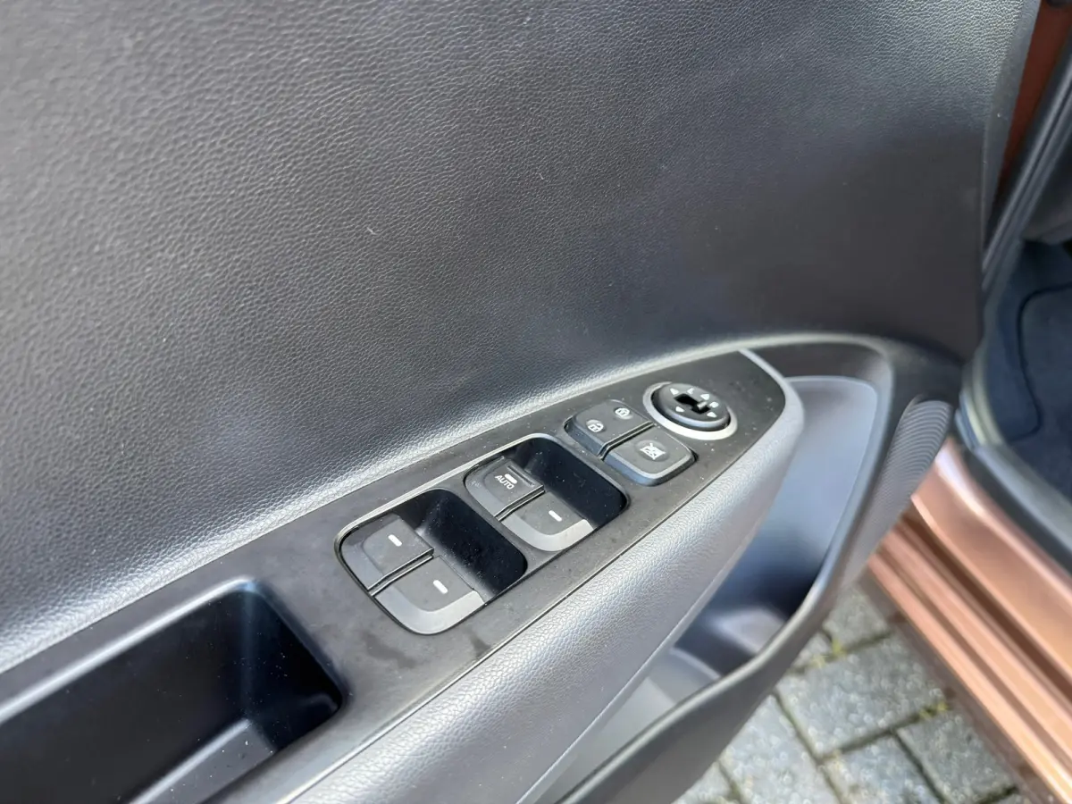1.0i Premium - Navi - Climate - Winterpakket - Org.NL