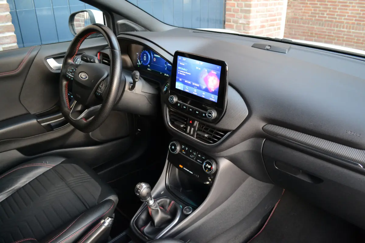 1.0 EcoBoost ST-Line X | Bang&Olufsen | Carplay/Android Auto | Navigatie | Virtual Cockpit