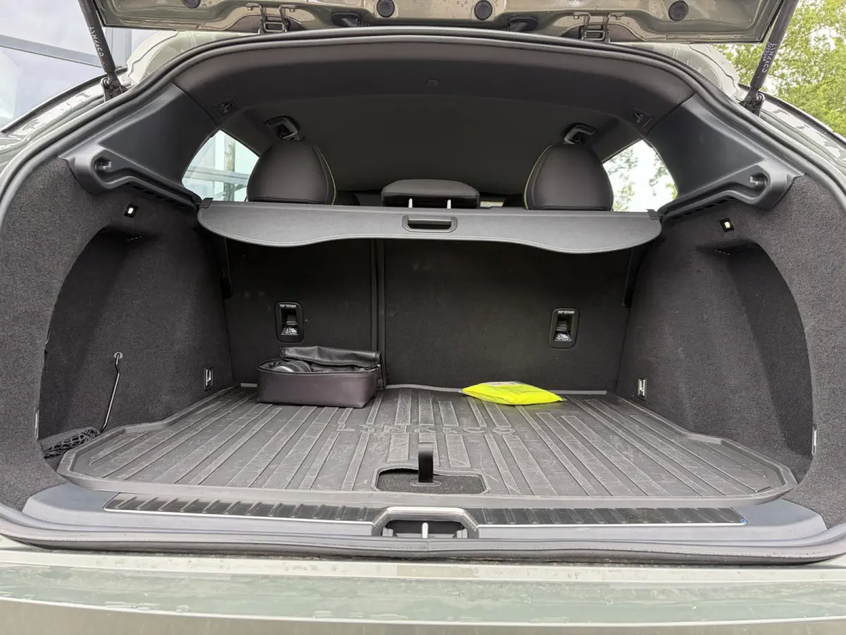 1.5 Core NIEUW MODEL! | FABRIEKSGARANTIE TOT 2030 | VOORSTOELEN VERWARMD | ACHTERUIRIJCAMERA | ADAPT. CRUISE CONTROL