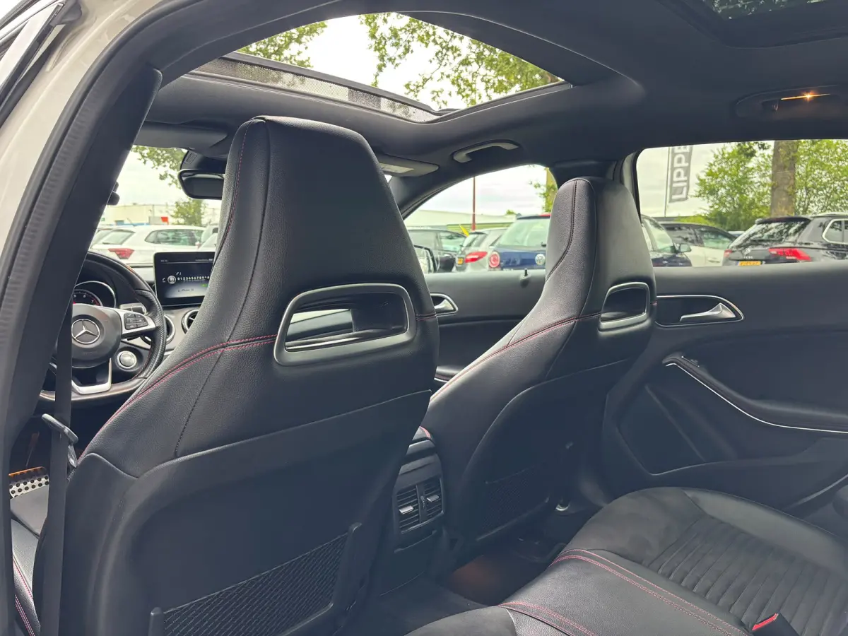 180 Premium | AMG Pakket | Night Pakket | Pano | Achterruitrij Camera | Stoelverwarming